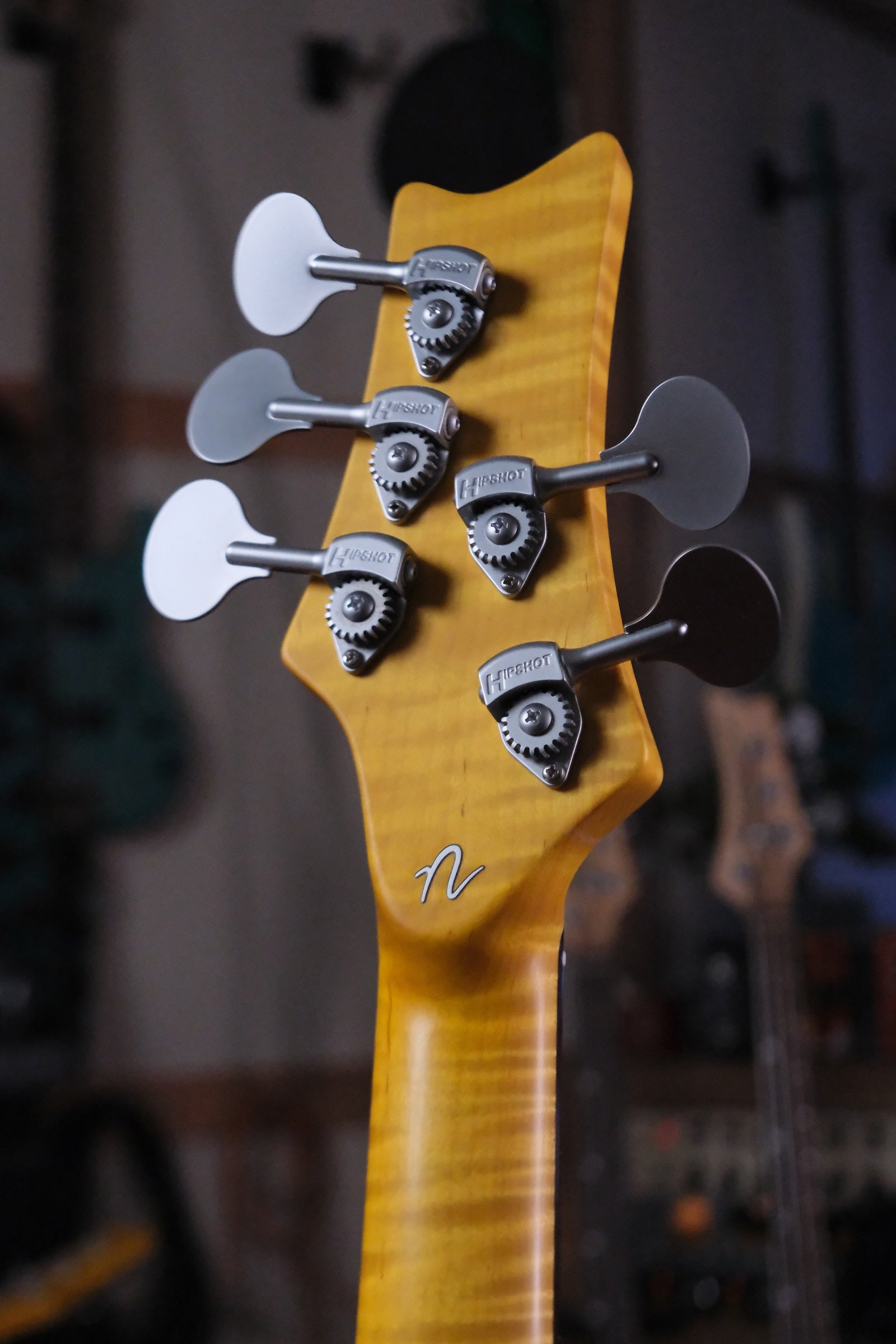 back view of the headstock on the Acinonyx V - Aged White