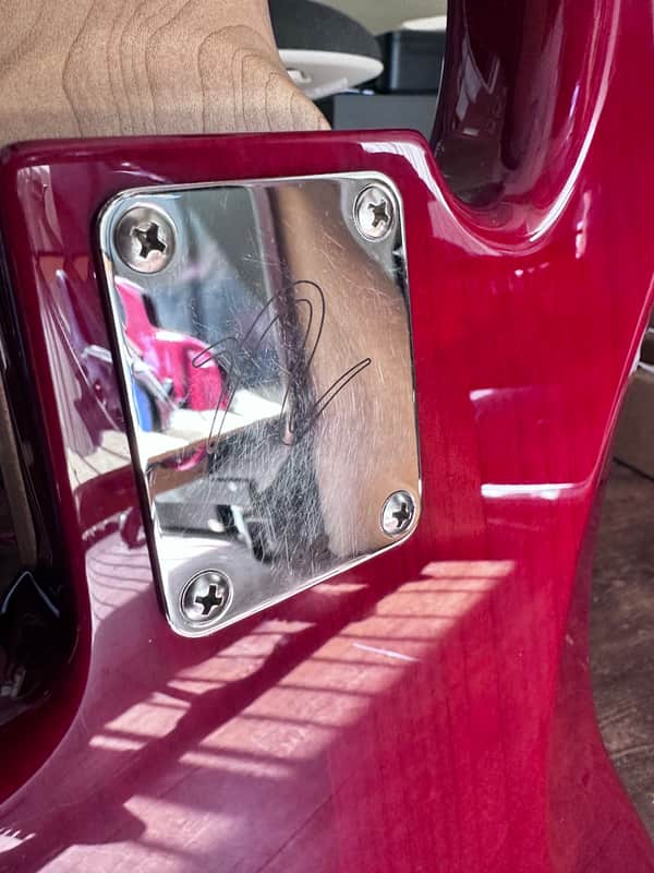 Pre-Owned 2008  Nordy vPJ5 Trans Wine Red