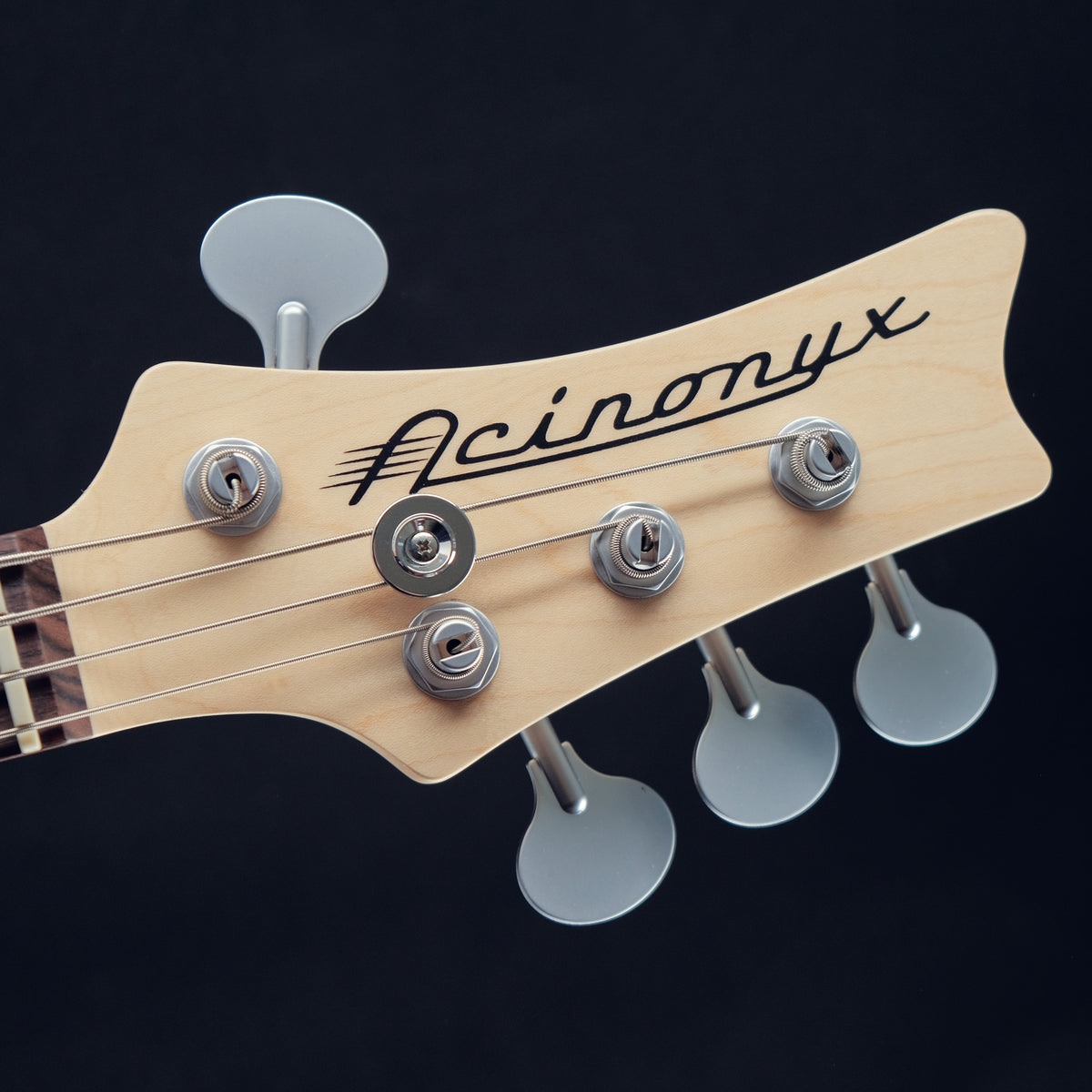 Front view of Nordstrand Acinonyx Bass Headstock