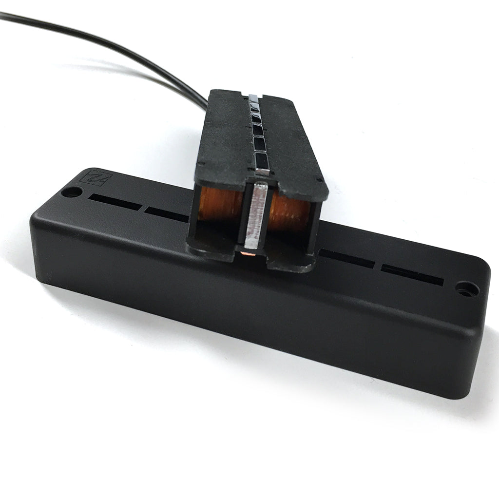 pickup out of shell view of Zen Blade 6